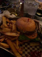 Columbia River Roadhouse food