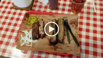 Outlaws Bbq food