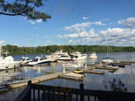 Boathouse Grille inside