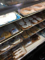 Mackinaw Bakery food