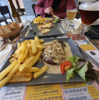 Au Feu De Bois inside