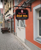 Asia Wok outside