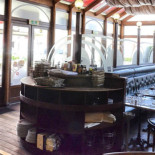 Les Six Colonnes Comida