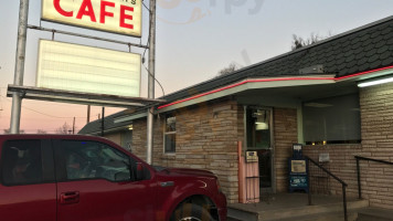 Jake And Dorothy's Cafe outside