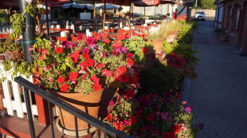 Solvang's Viking Garden Cellars outside