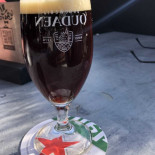 Le Baron Almere Nourriture