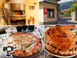 Pizzeria Cavallino Rosso food