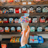 Village Creamery Sweetshop outside