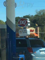 Dairy Queen outside