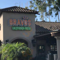 Bravo Burgers outside