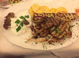 Taverna Vassili Mit Saal Und Terrasse Ihr Grieche In Wiesbaden food