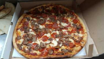 Franks Pizzeria food