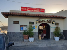 E Tagoror outside