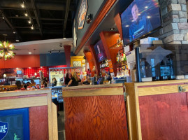 Red Robin Gourmet Burgers And Brews food