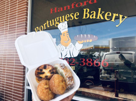 Hanford Portuguese Bakery inside