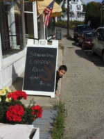 Stonington Ice Cream Company outside