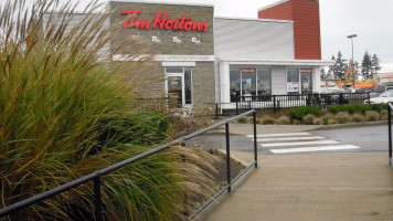 Tim Hortons outside