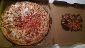 Hungry Howie's Pizza food