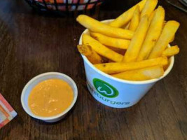 Wahlburgers food