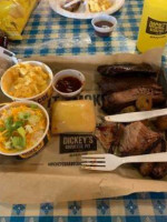 Dickey's Barbecue Pit food