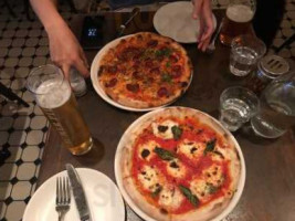 Pizza Antica food