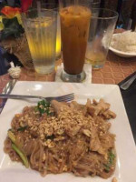 Thai Paradise food