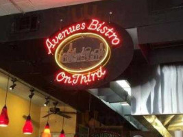 Avenues Bistro on Third food