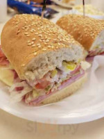 Guyreino's Deli food