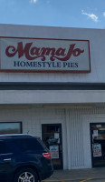 Mama Jo Homestyle Pies food