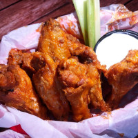 Rooster's Wings Brew food