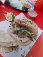 Taqueria Los Primos food