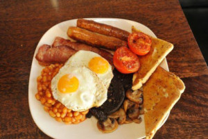 Pub o'clock food