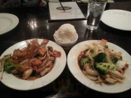 Basil Thai Restaurant - Short North food