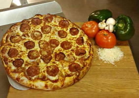 Richmoor's Pizzeria food