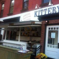 Kittery outside