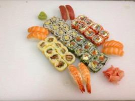 Plateau Sushi food