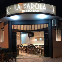 La Farola Resto inside