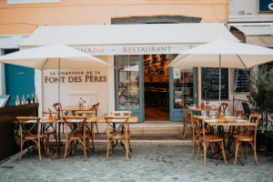 Le Comptoir De La Font Des Pères food