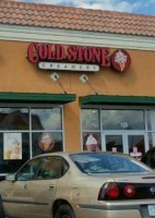 Cold Stone Creamery outside