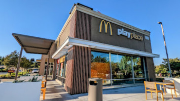 Mcdonald's outside