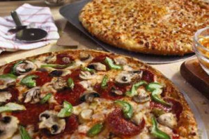 Peri Brothers Pizza food