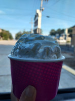 Painters Homemade Ice Cream outside