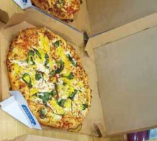 Domino's Pizza food