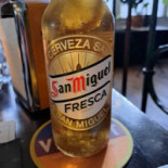 De Auw Pastorie Born Nourriture