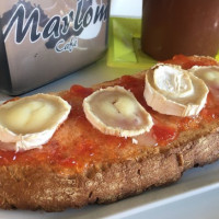 Marlom Cafe food