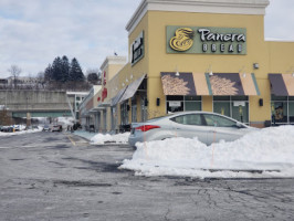 Panera Bread outside