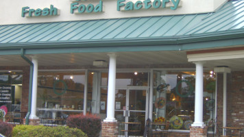 Cullins Fresh Foods outside