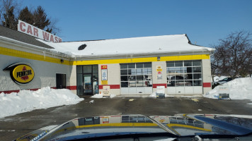 One Stop Express Car Care Pennzoil, Mobil 1, Valvoline And Carwash outside