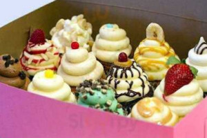 Camicakes Cupcakes food