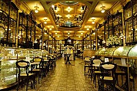 Confeitaria Colombo inside